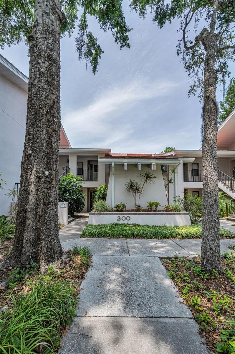 300 S Florida Ave #200J photo 3