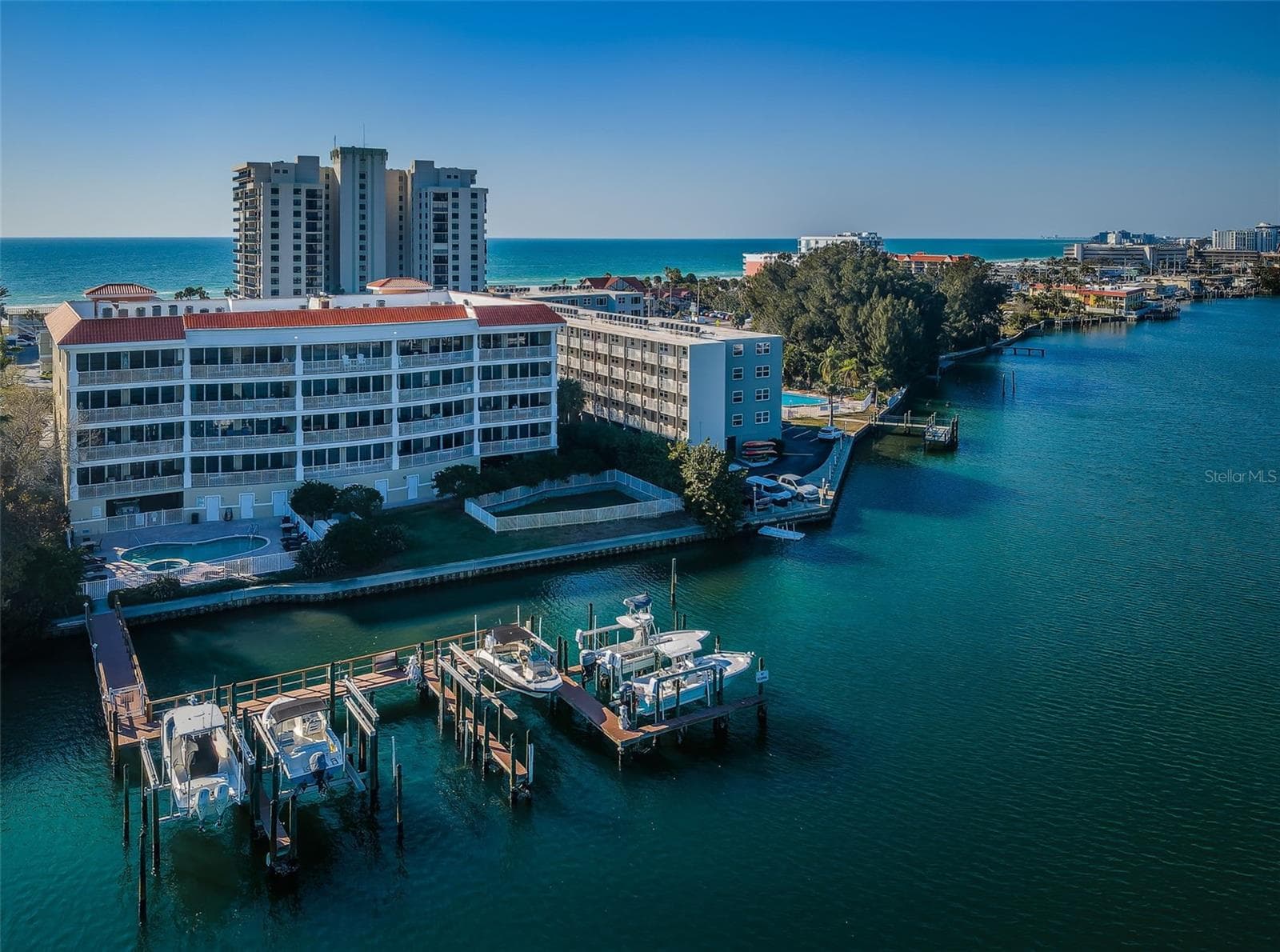 3805 Gulf Blvd #504 photo 4