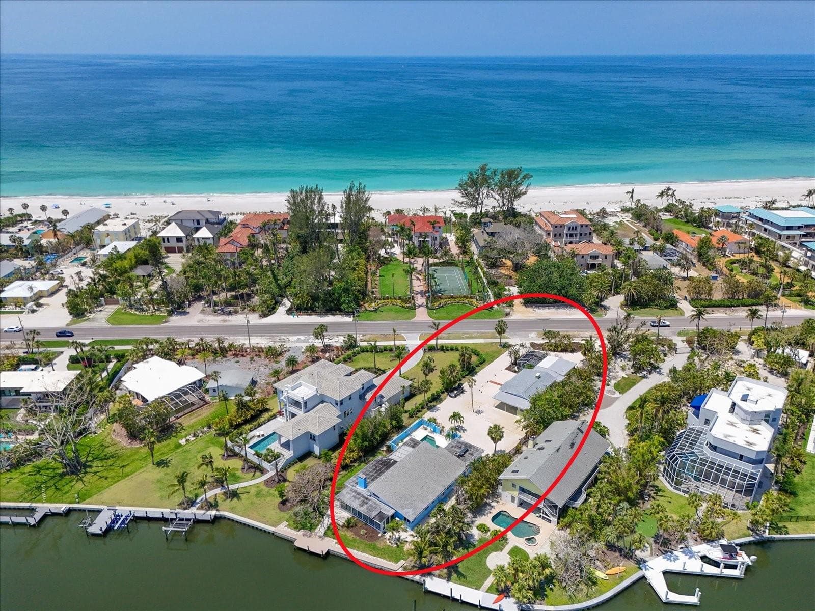 5924 Gulf Of Mexico Dr photo 3