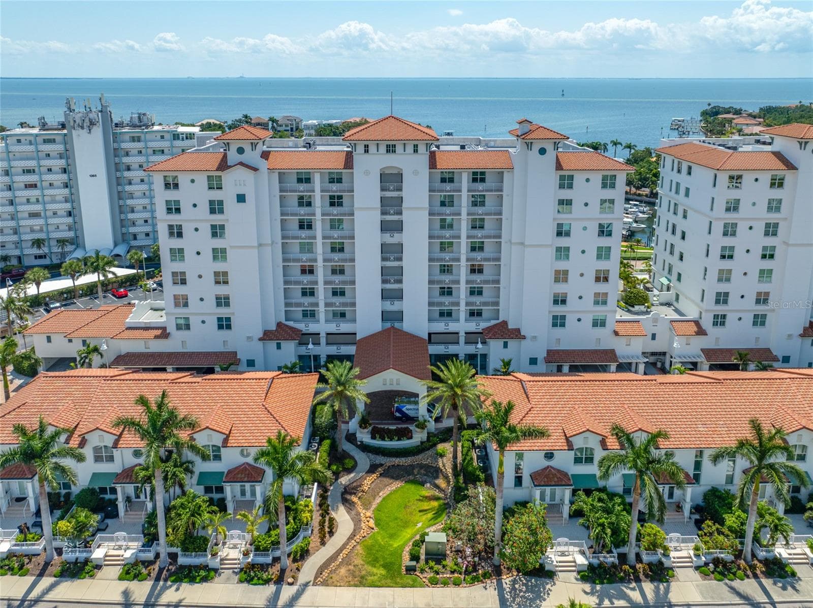 1325 Snell Isle Blvd NE #810