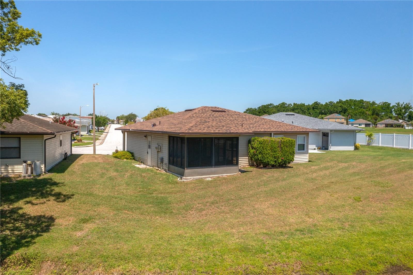 3245 Prairie Dunes Cir E photo 4