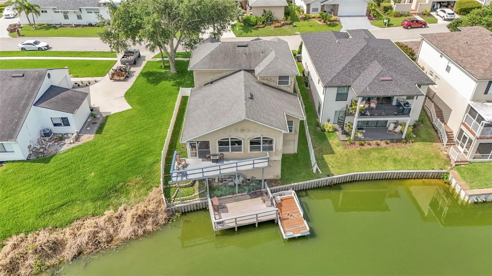 601 Peninsular Dr