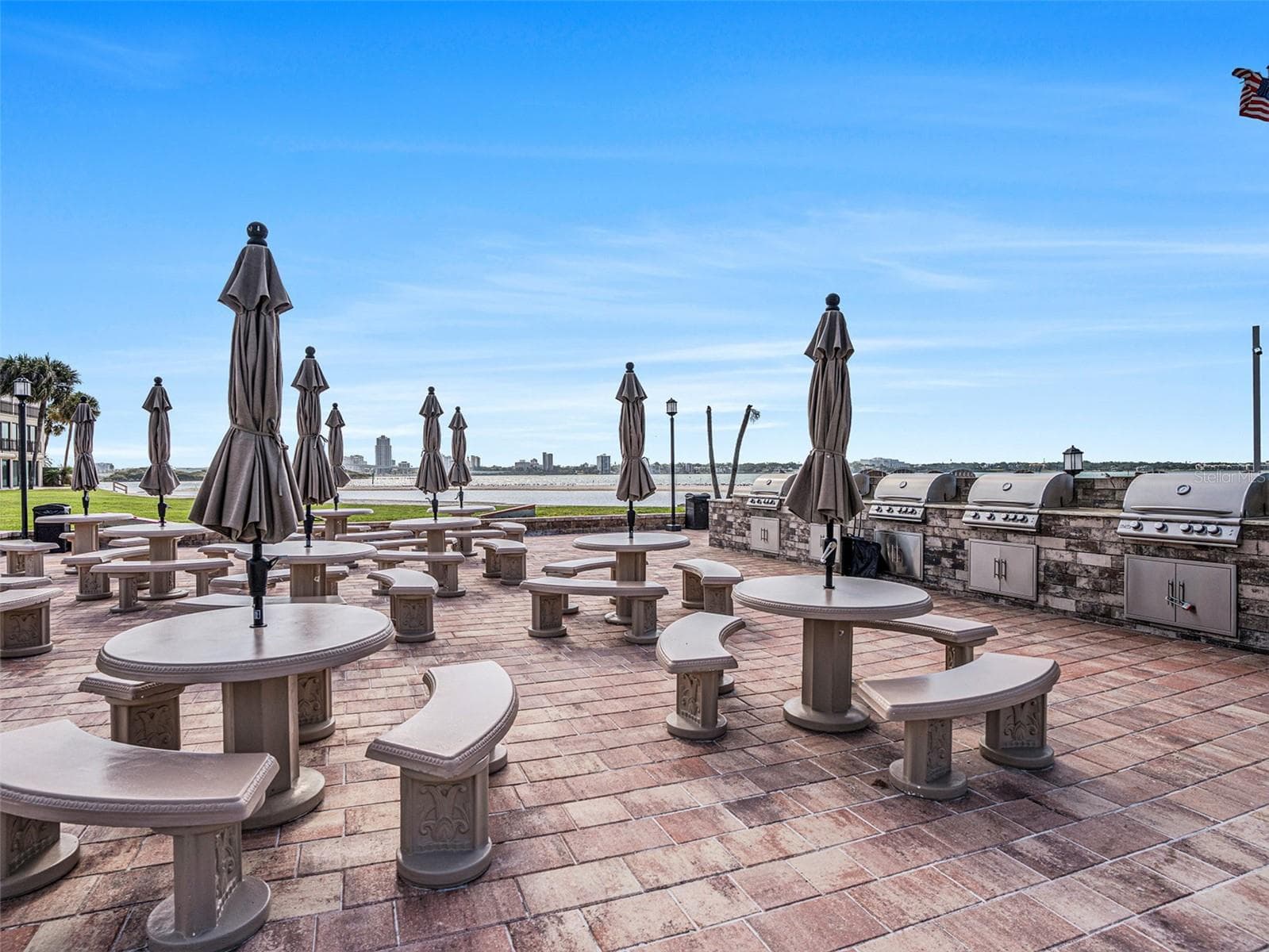 830 S Gulfview Blvd #102 photo 4