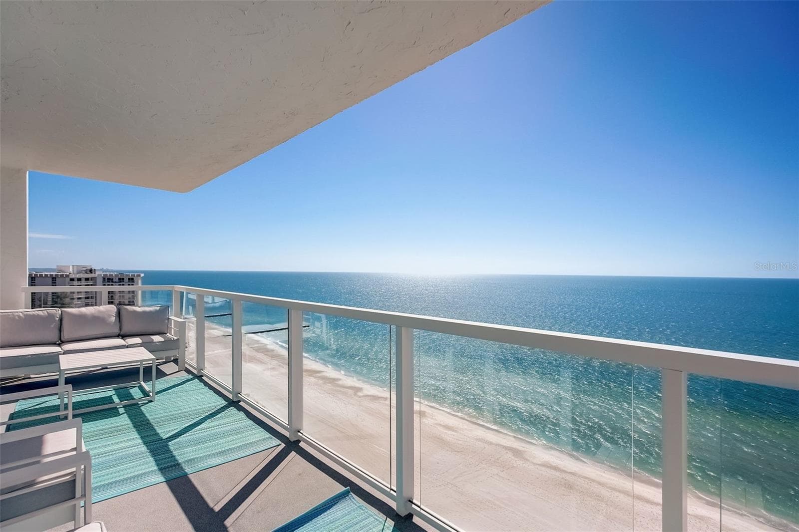 2425 Gulf Of Mexico Dr #14B photo 4