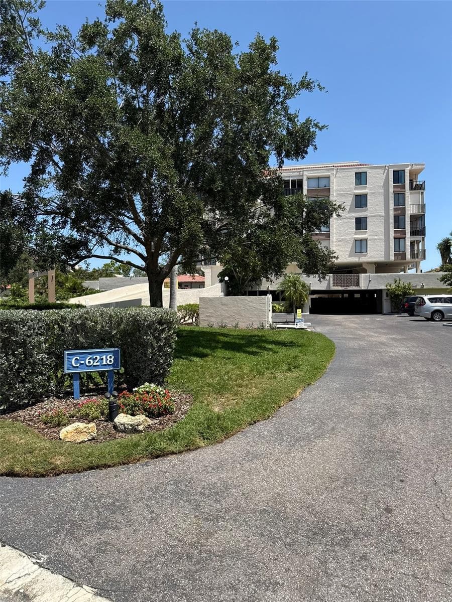 6218 Palma Del Mar #303