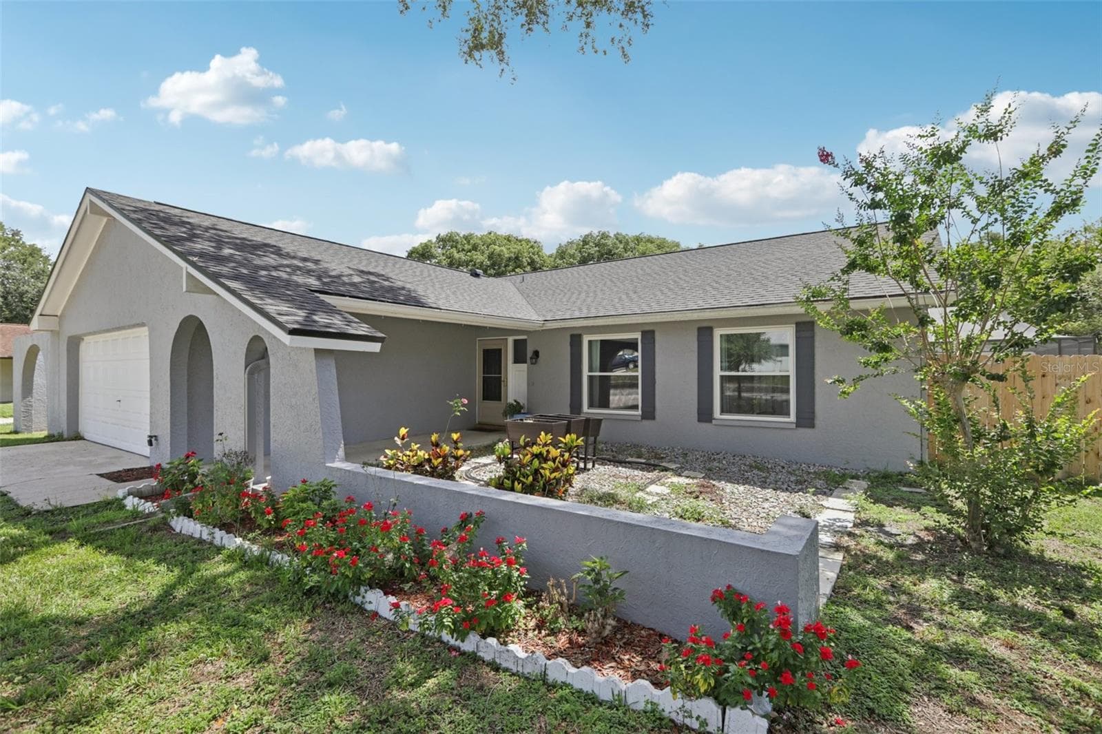 1009 Black Knight Dr photo 5