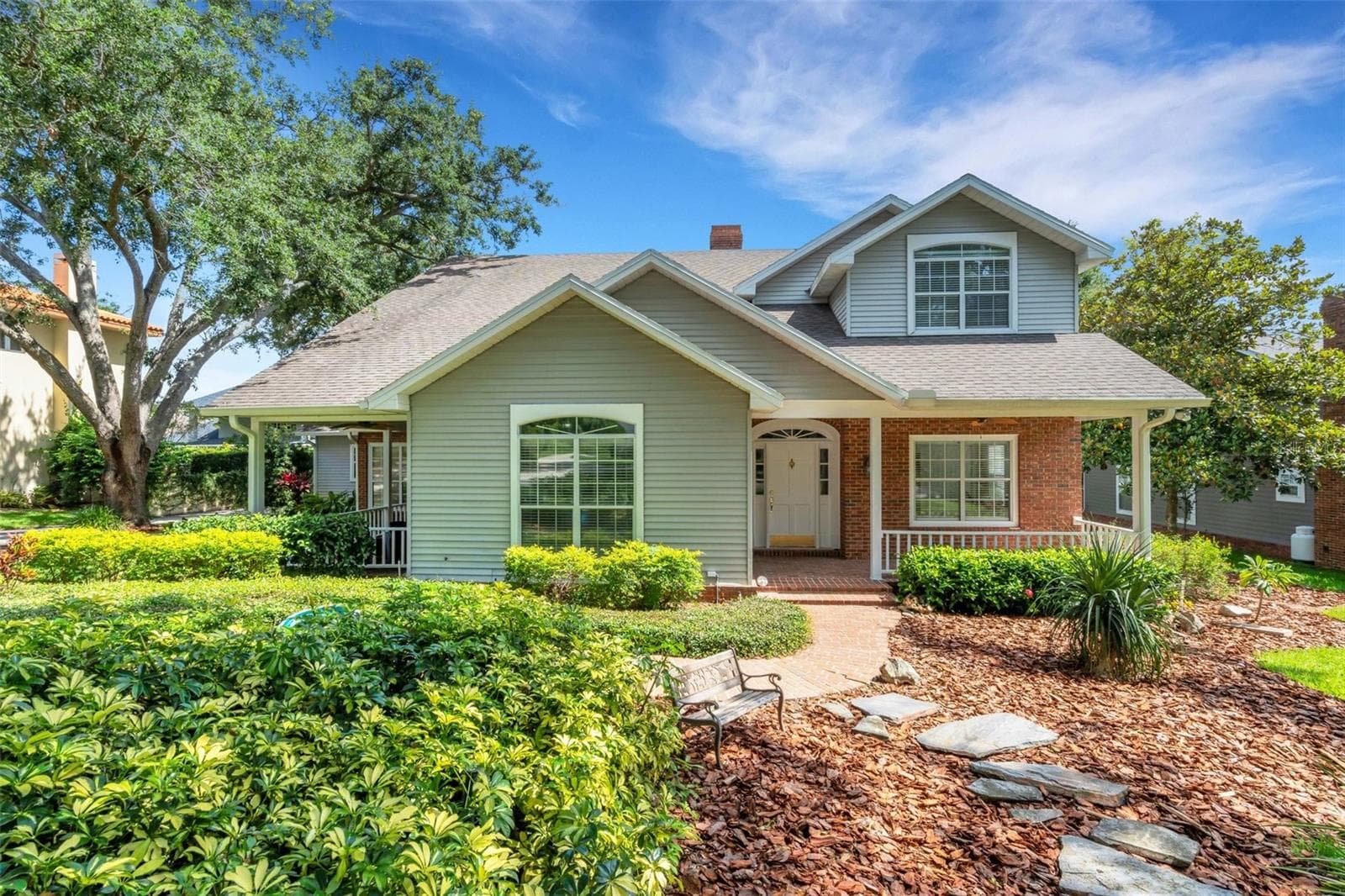 1018 E Highland Dr
