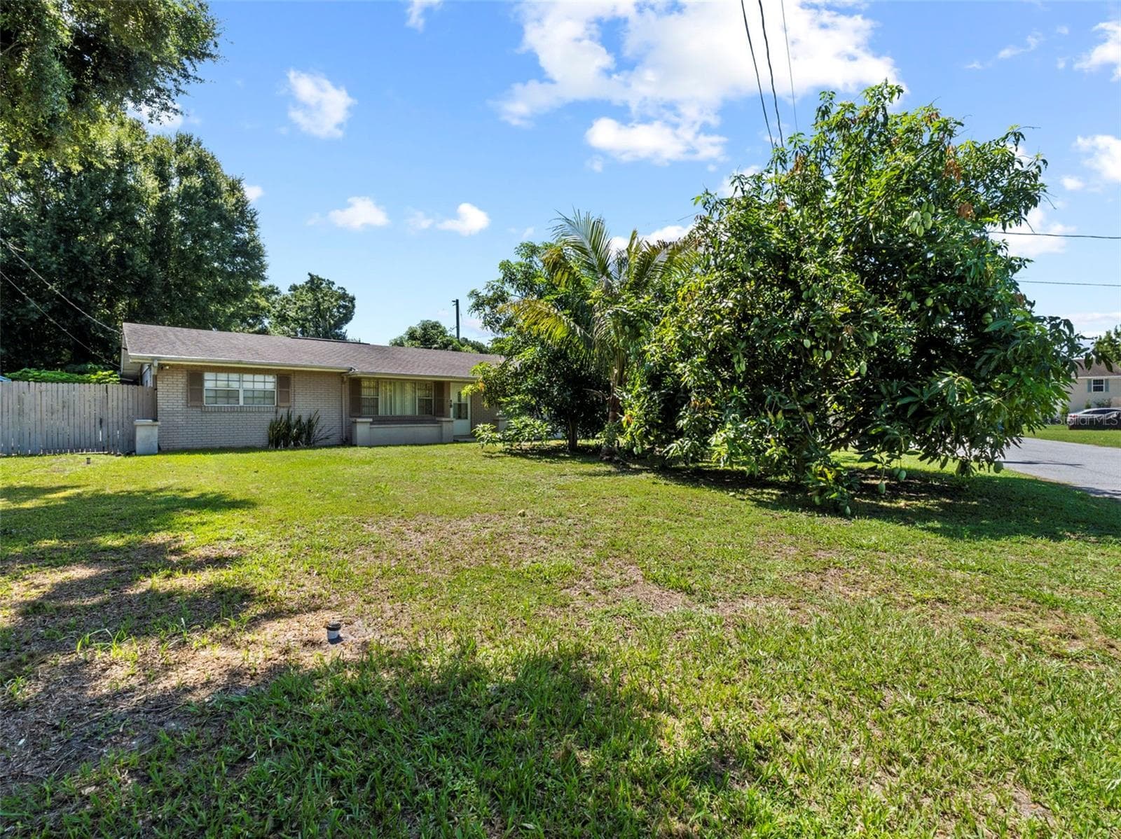 2800 Sunset Dr NW photo 4