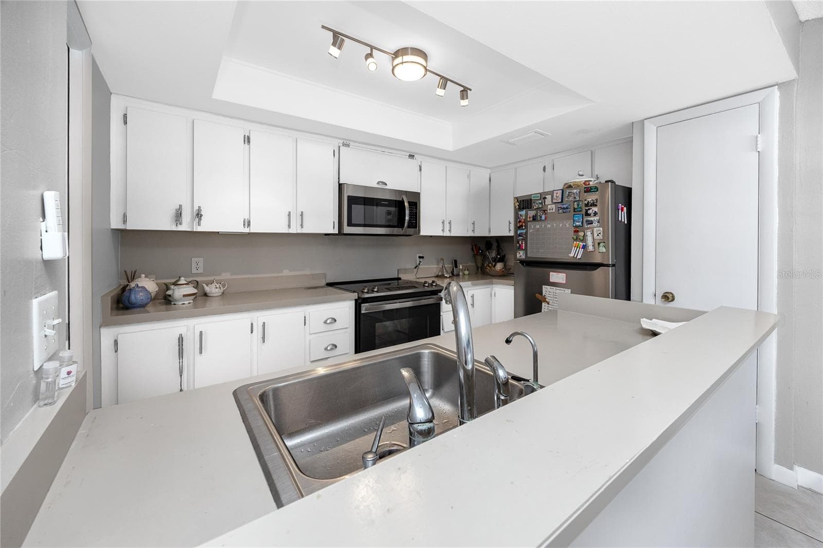 2621 Cove Cay Dr #309 photo 3