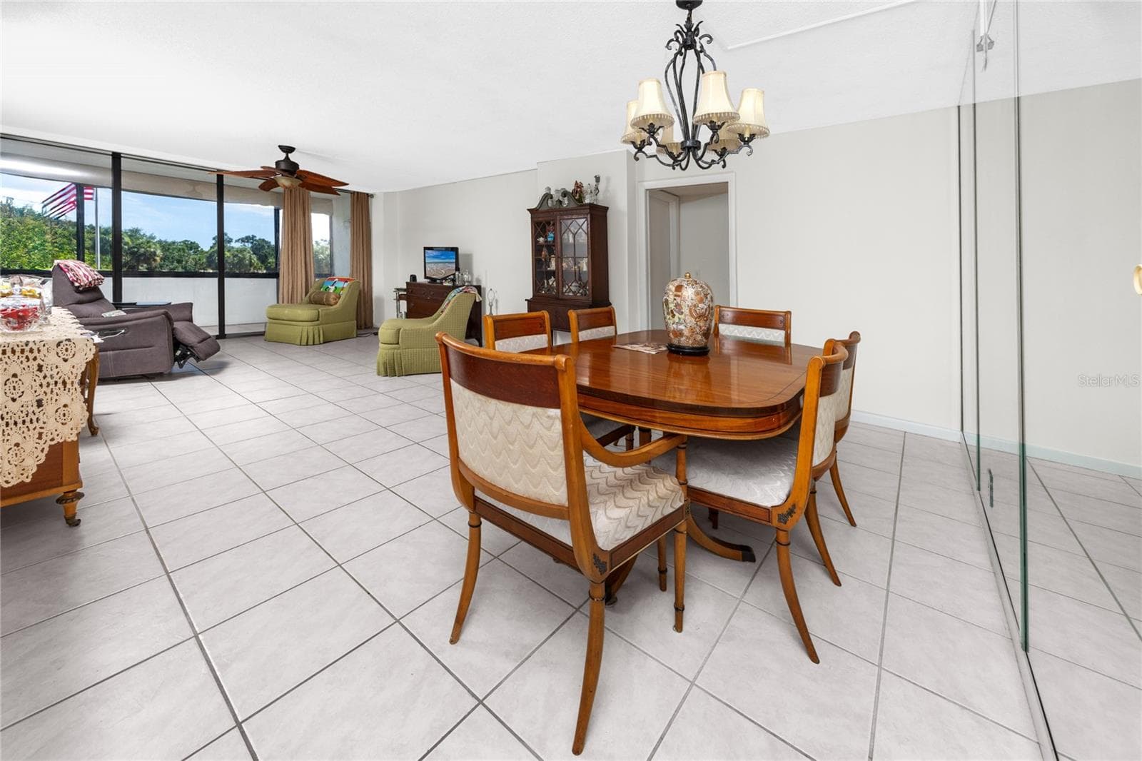 2621 Cove Cay Dr #309 photo 4
