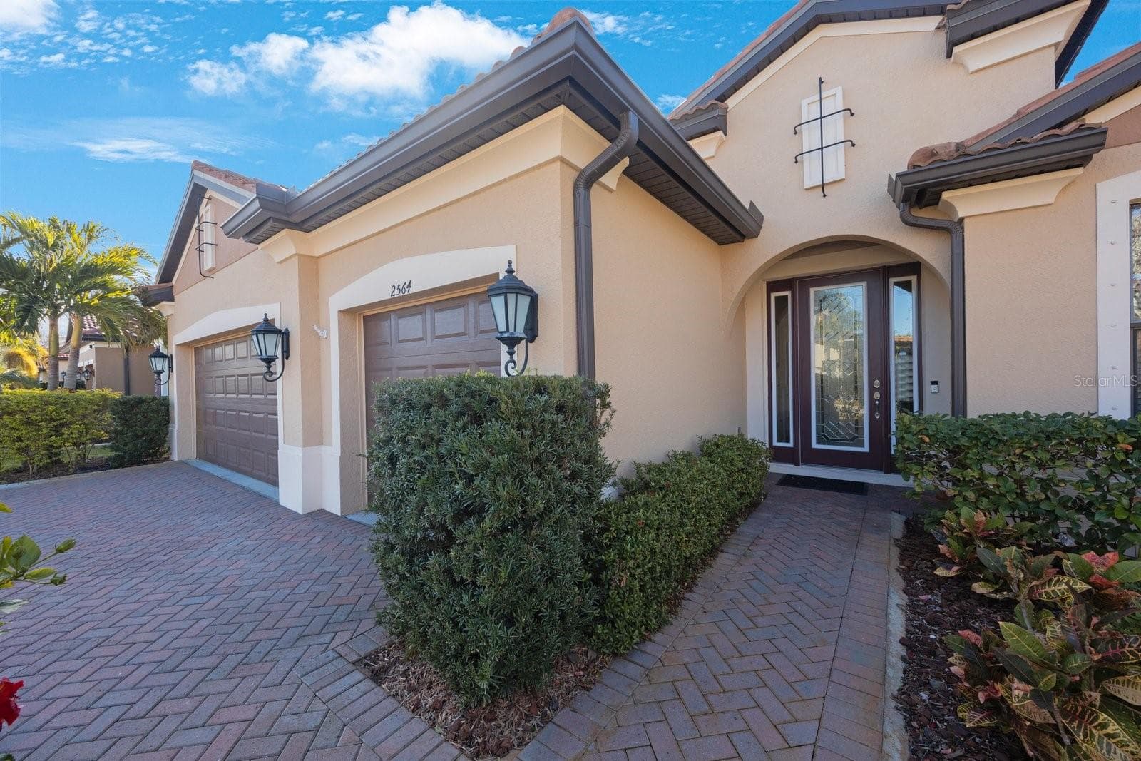 2564 Grand Cypress Blvd photo 3