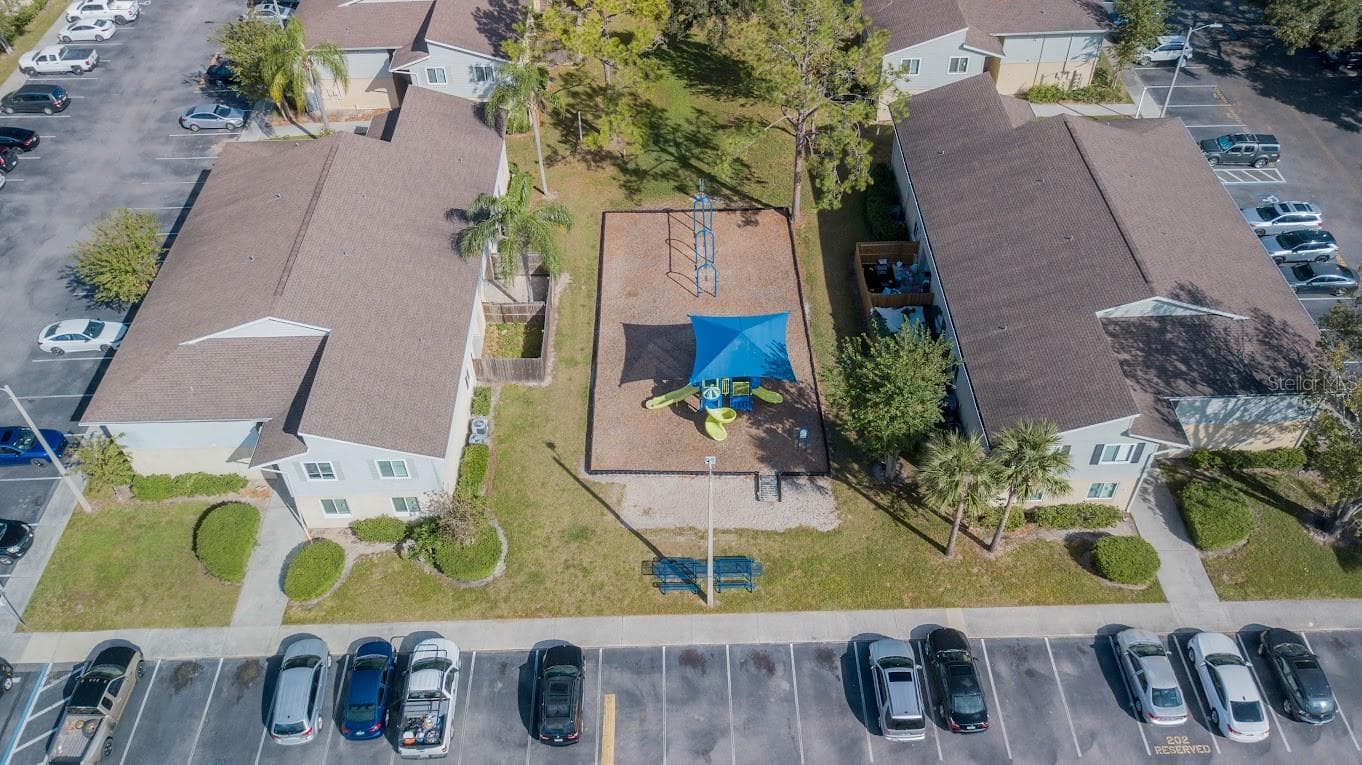 237 Thorn Tree Pl #237 photo 4