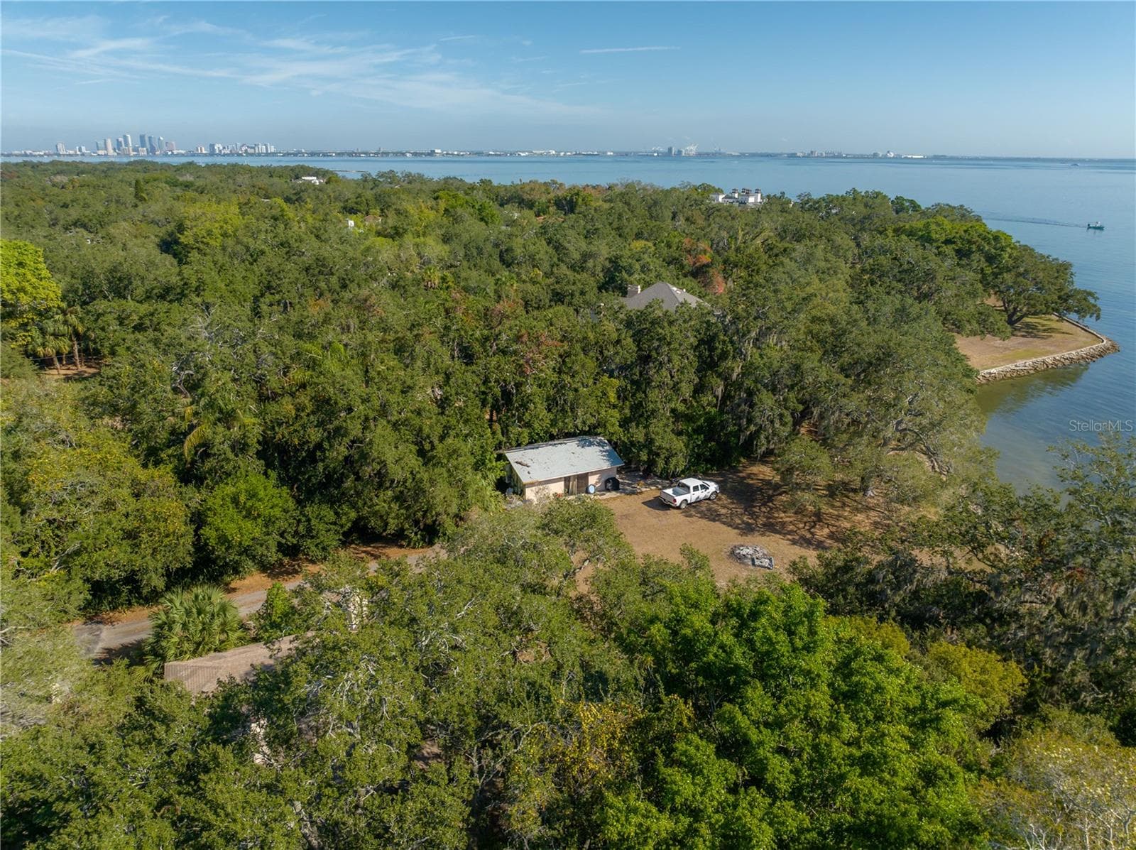 6210 Bayshore Blvd photo 3