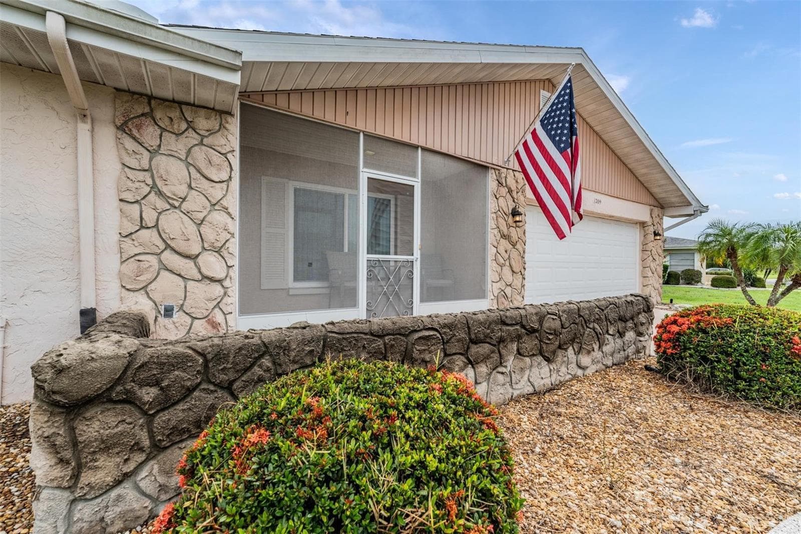 1209 Wild Feather Ln