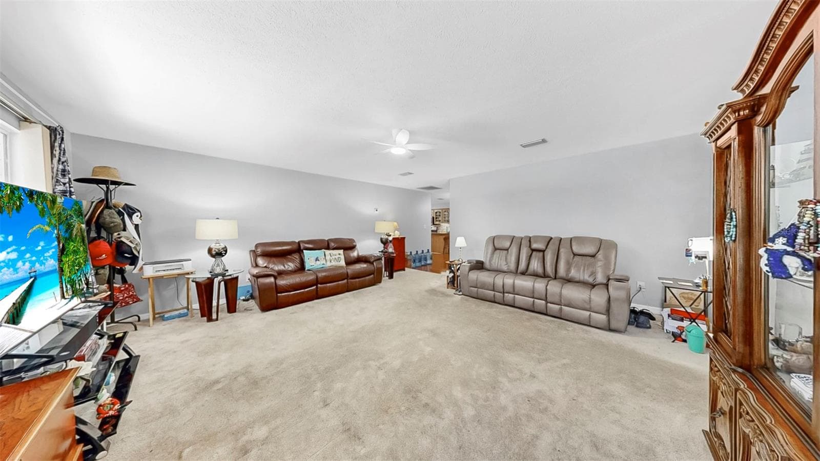 38919 3rd Ave photo 4