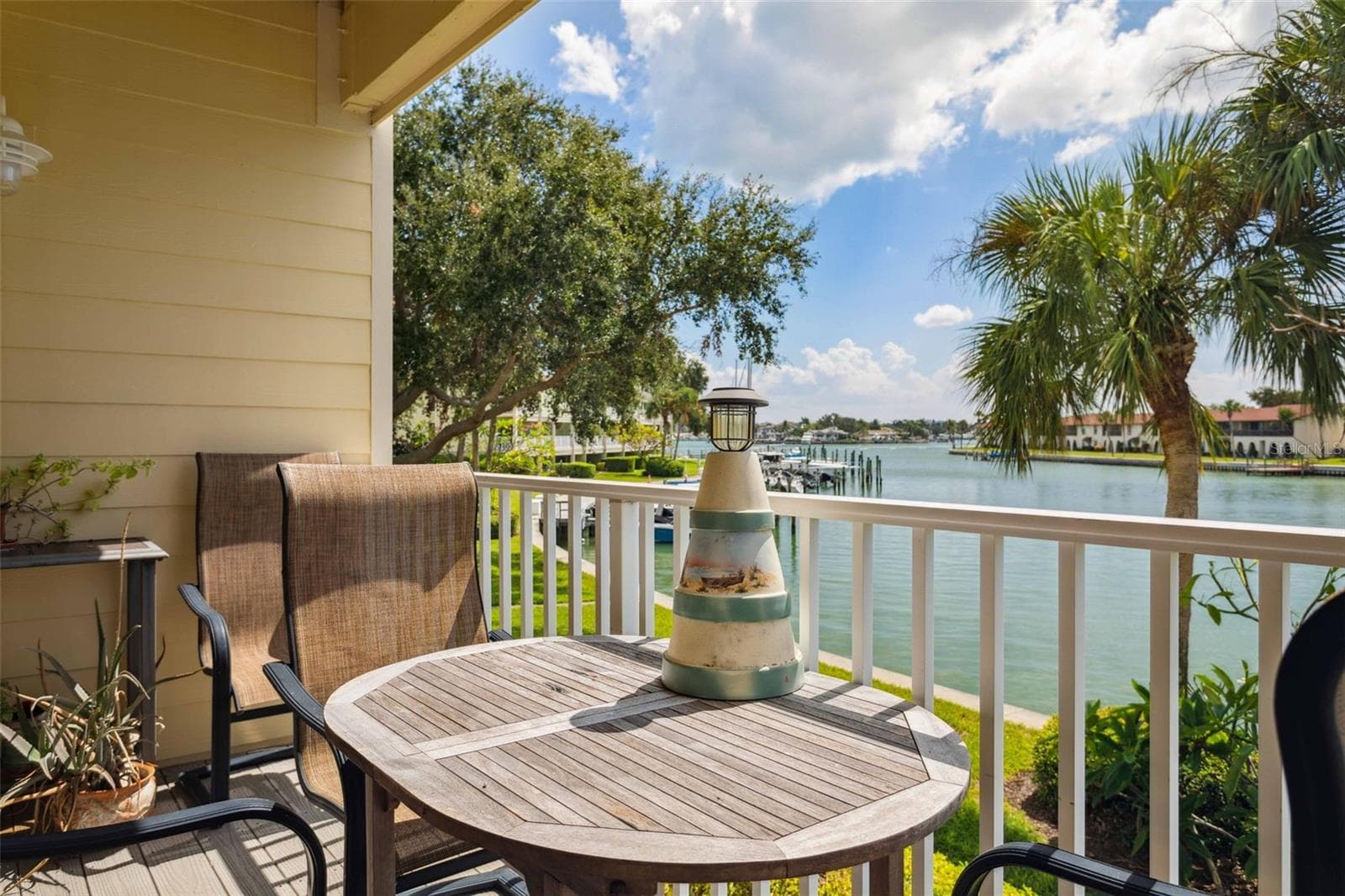 459 Haven Point Dr