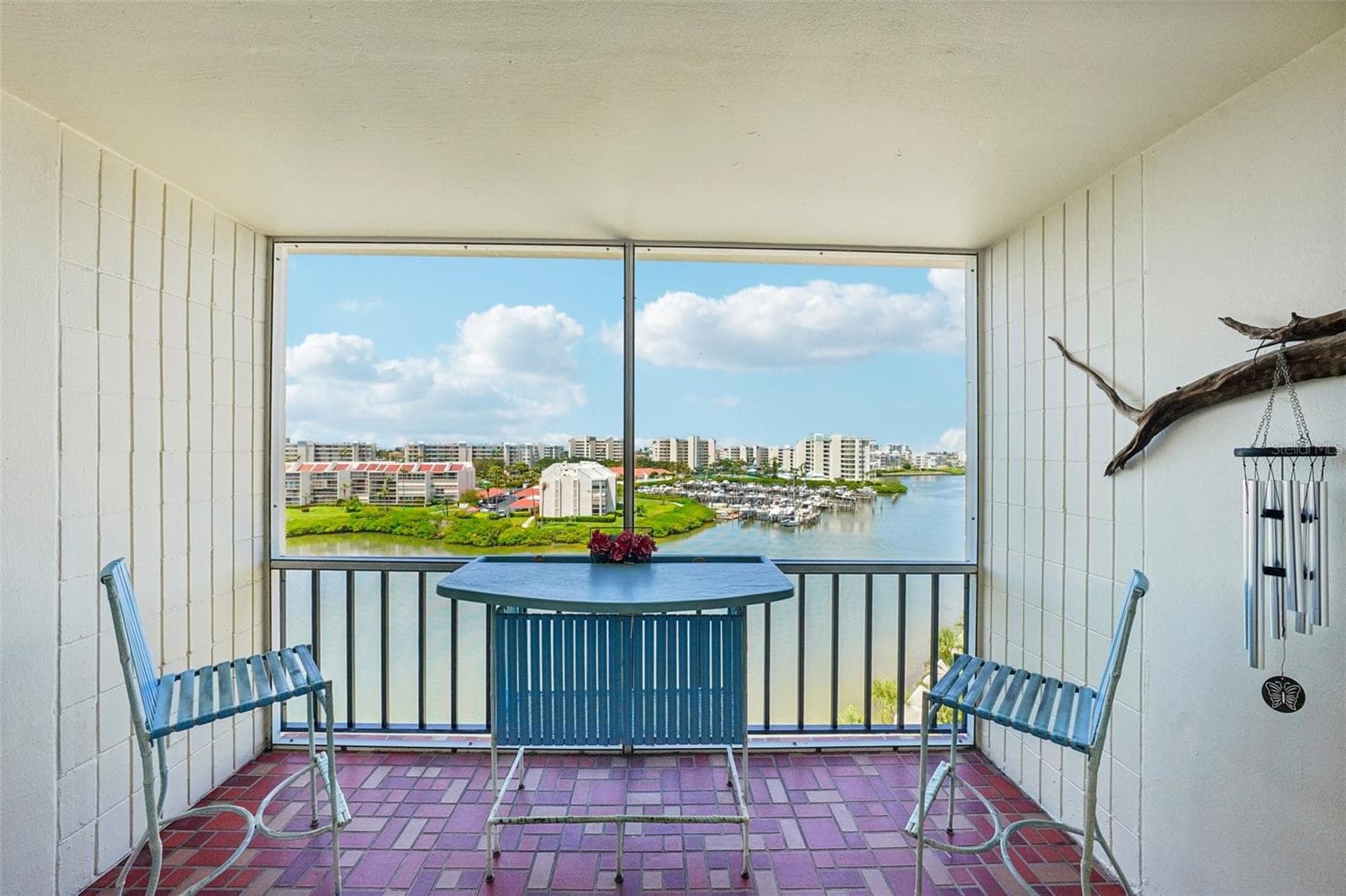 7400 Sun Island Dr S #802 photo 3