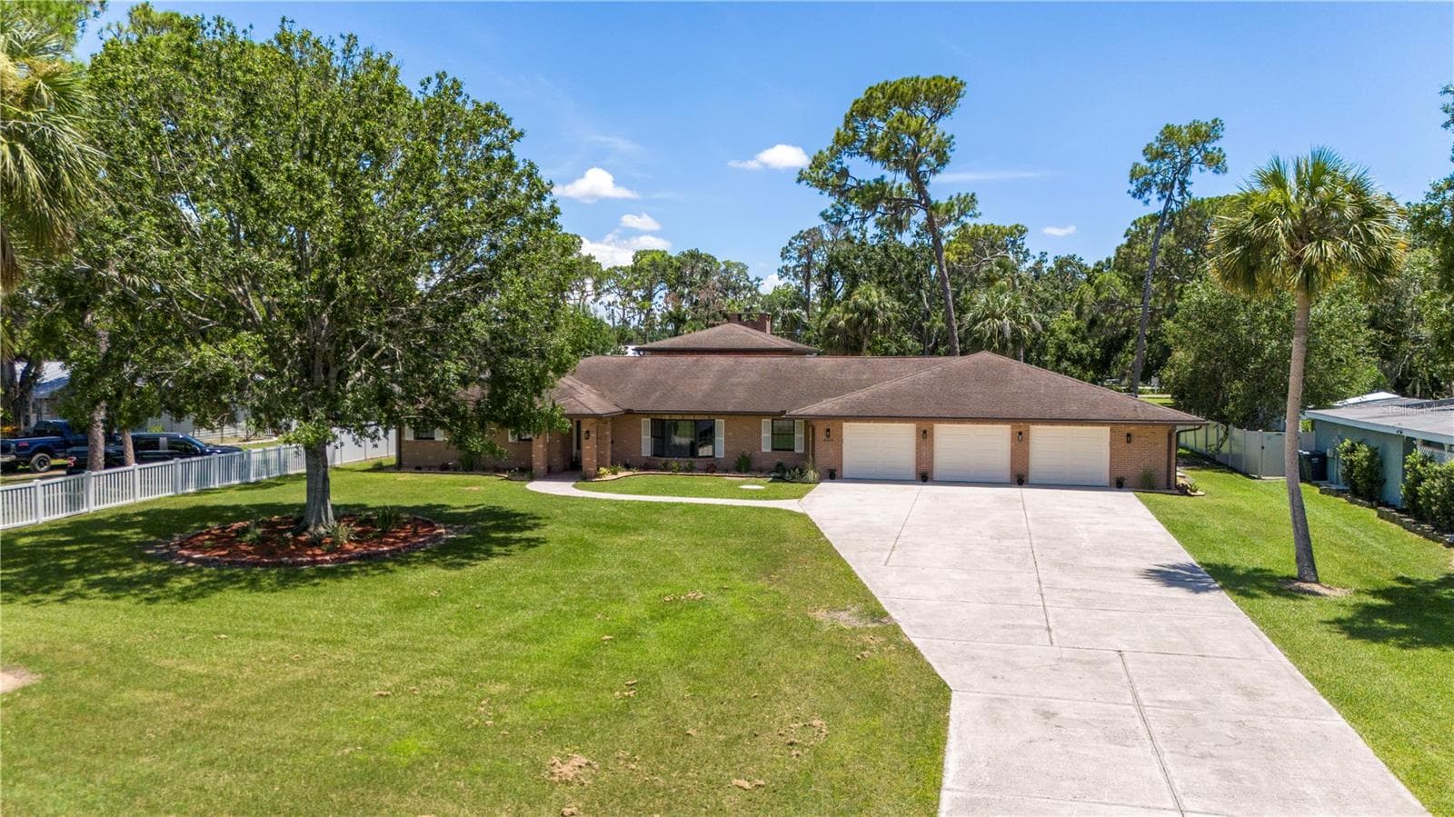 404 Dickman Dr SW