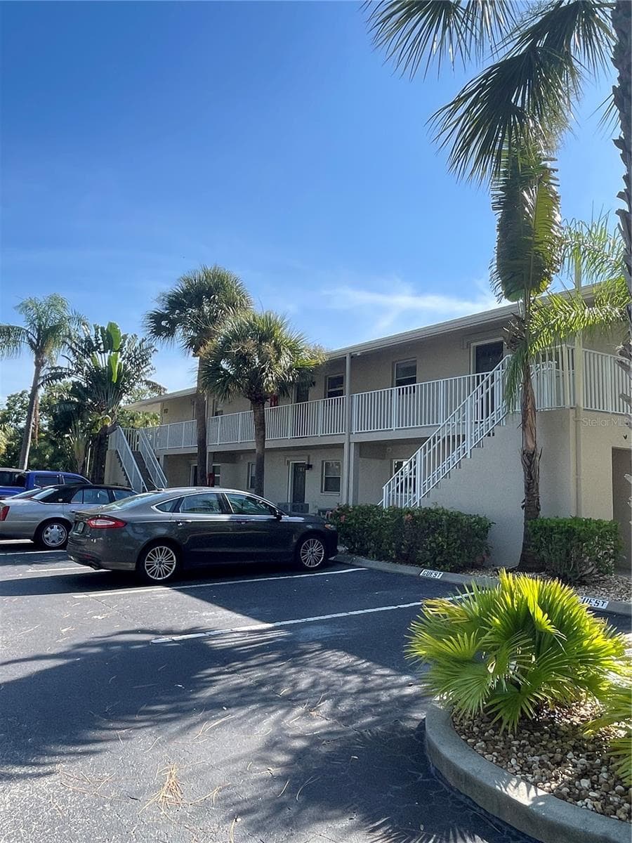 912 LA Costa Cir #Unit 3 photo 3