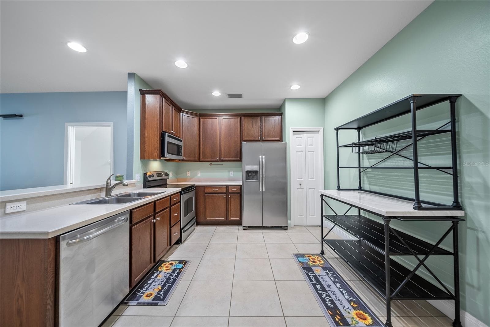 558 Harbor Ridge Dr photo 5