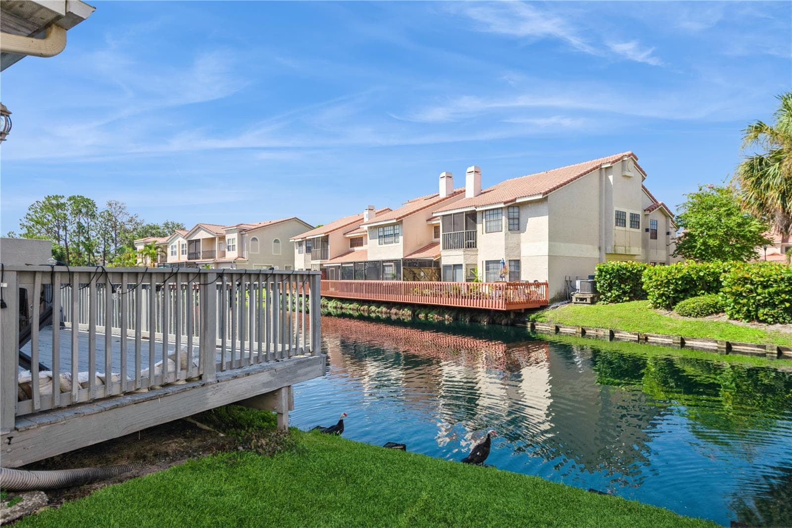 10422 LA Mirage CT