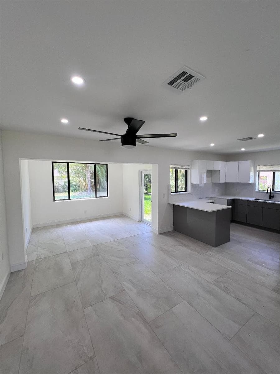 1718 Bayshore Blvd photo 3