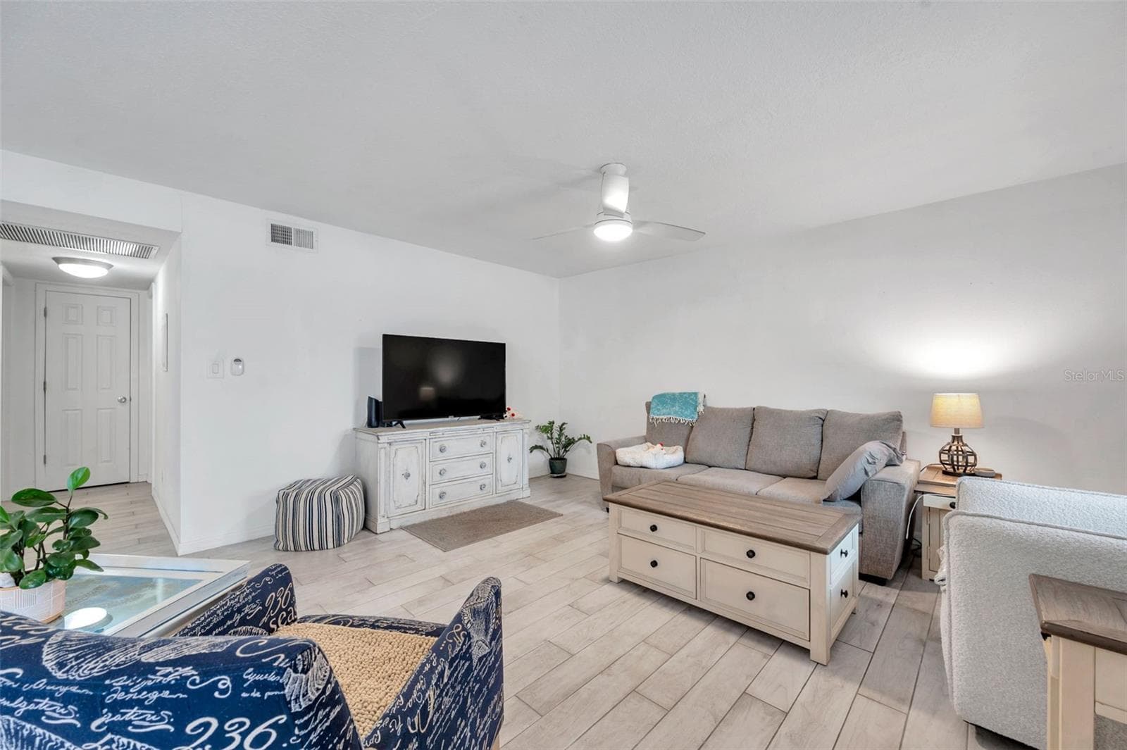 121 Seahorse Dr SE #A photo 5