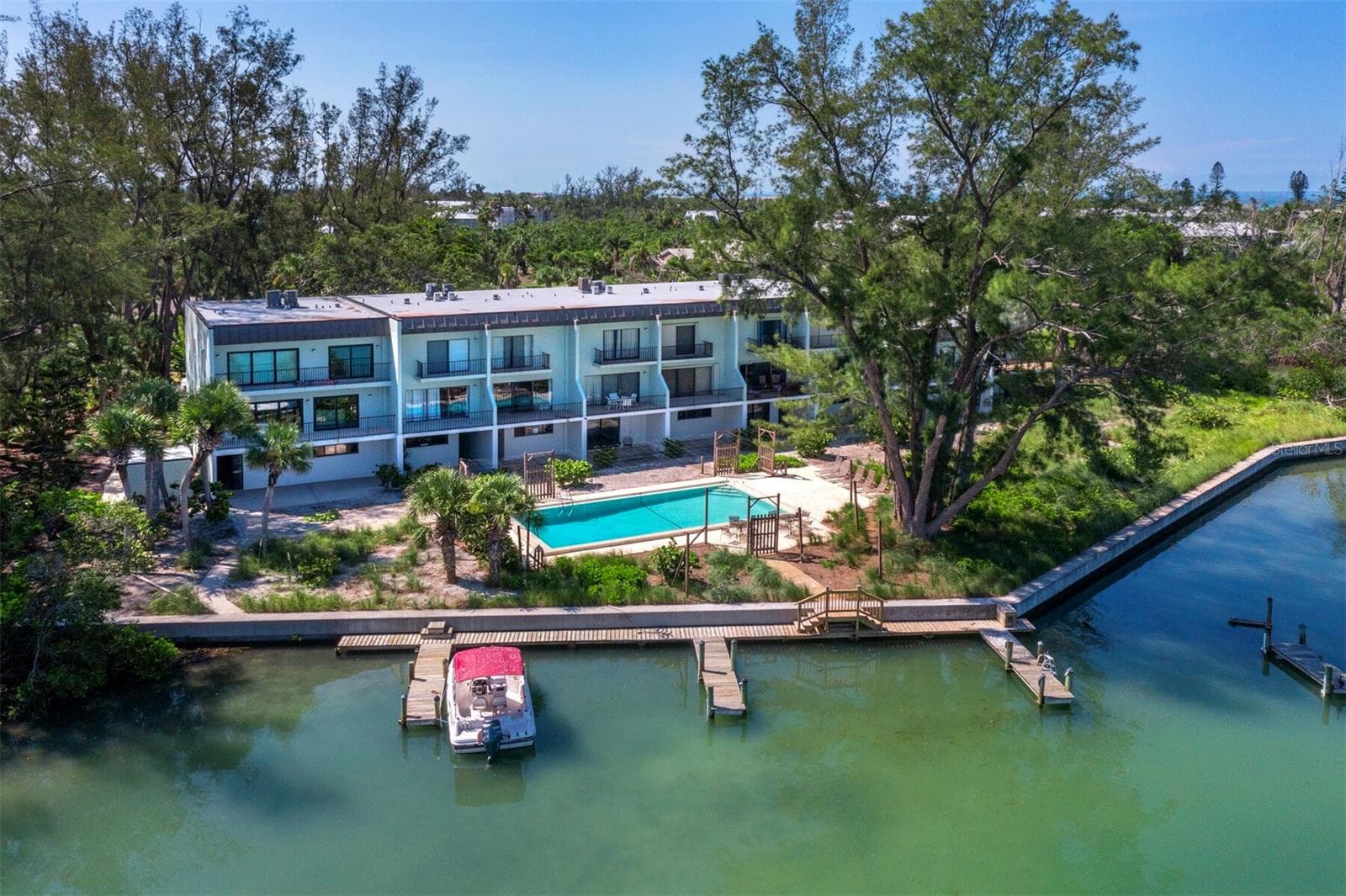 490 N Shore Rd #6 photo 4