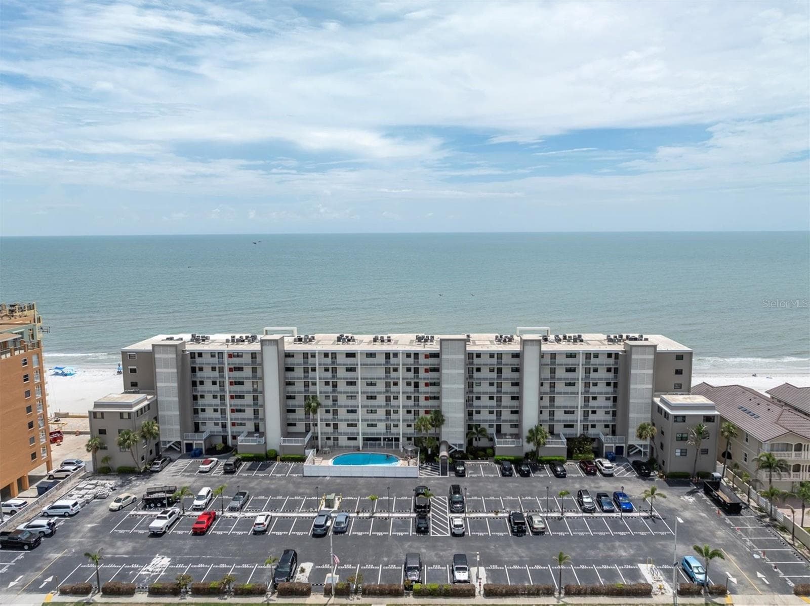 18650 Gulf Blvd #203 photo 3