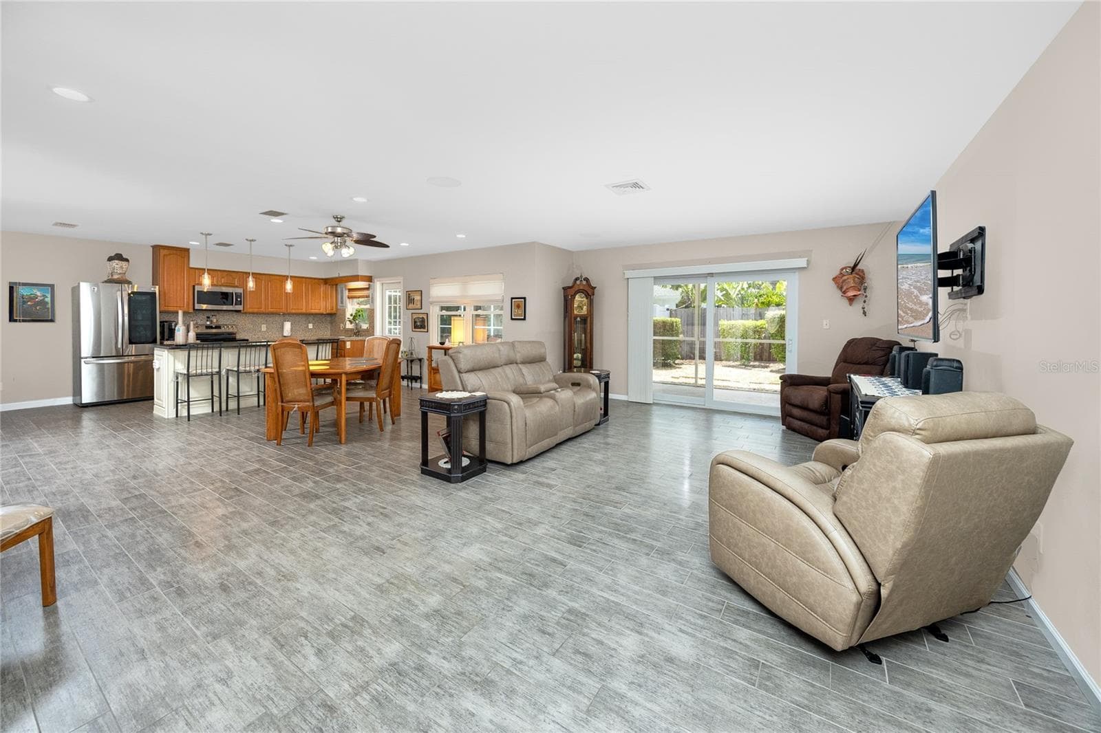 10504 Lacera Dr photo 5