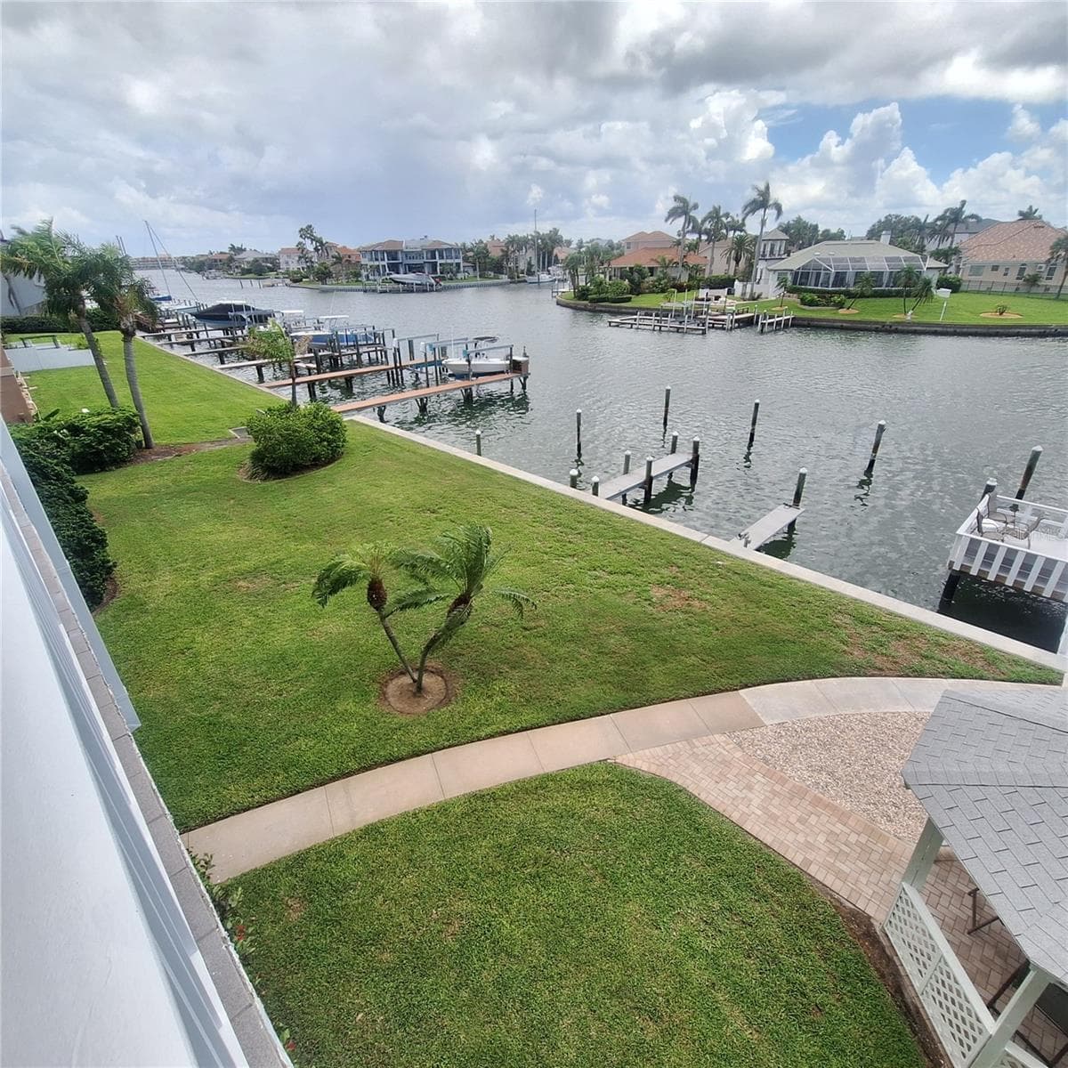 719 Pinellas Bayway S #203 photo 5