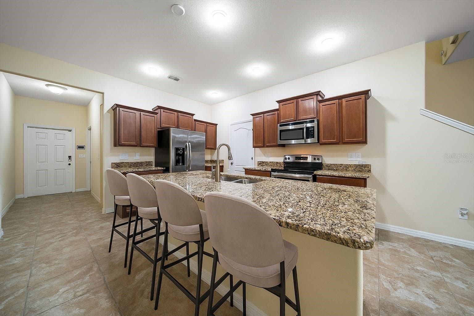 2011 Hawks View Dr photo 5