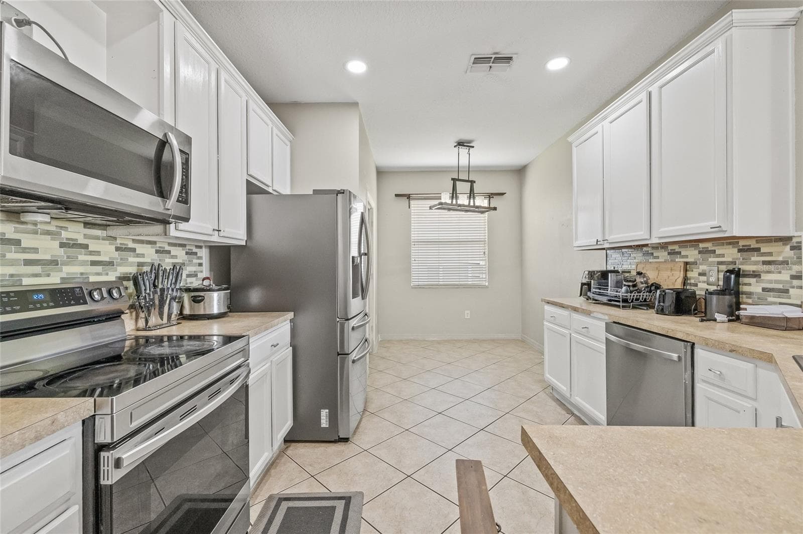 8521 Southern Charm Cir photo 4