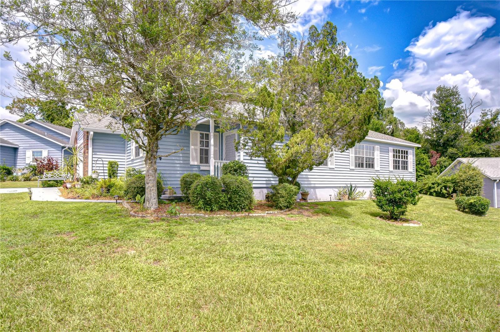 5912 Newberry CT photo 3