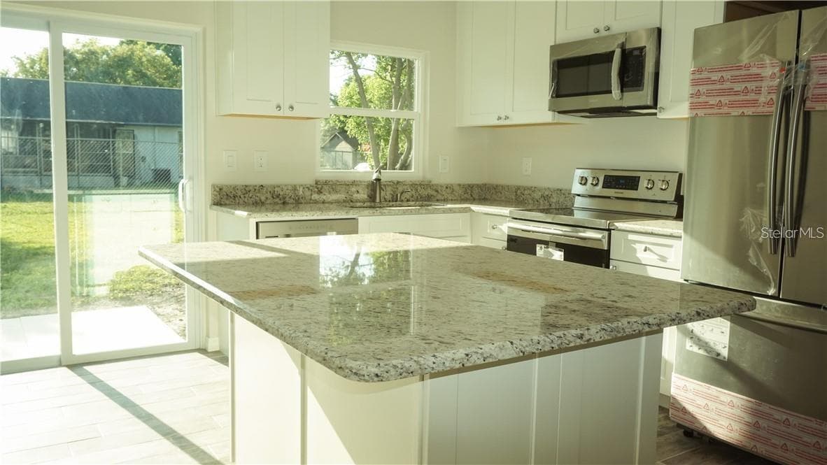 3409 Vidal St photo 3
