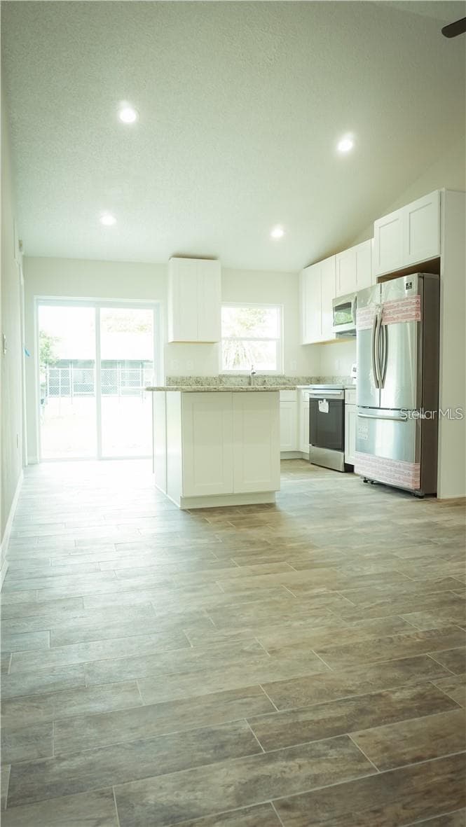 3409 Vidal St photo 4