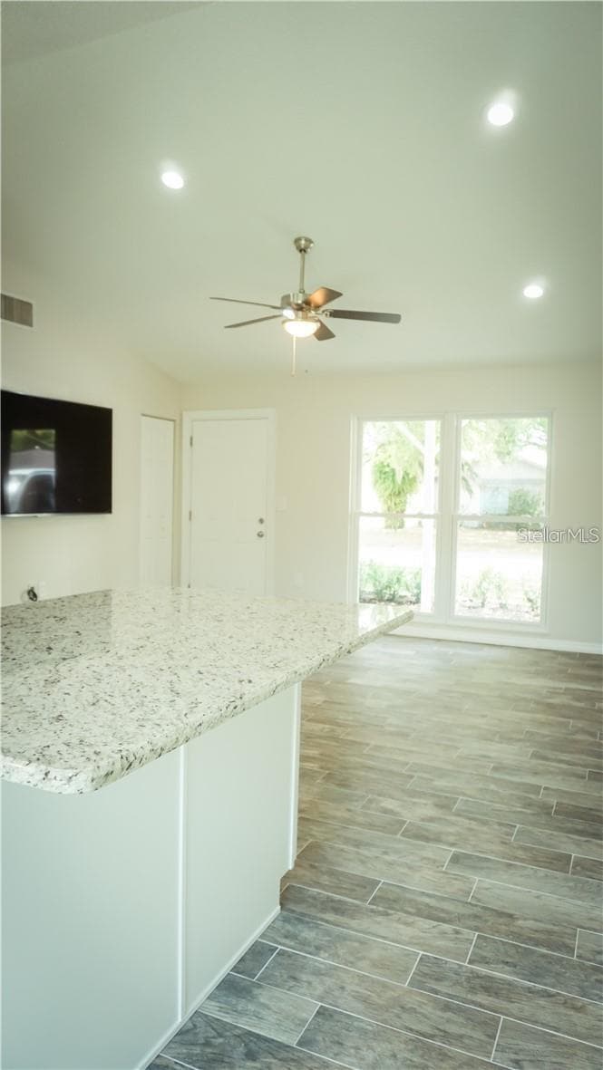 3409 Vidal St photo 5
