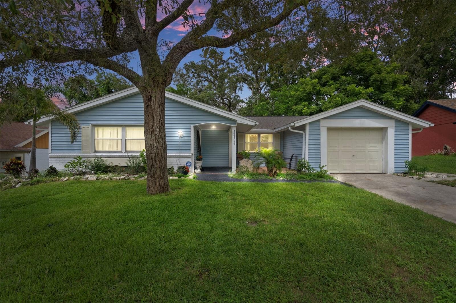 12514 Coffee Hill Row photo 4