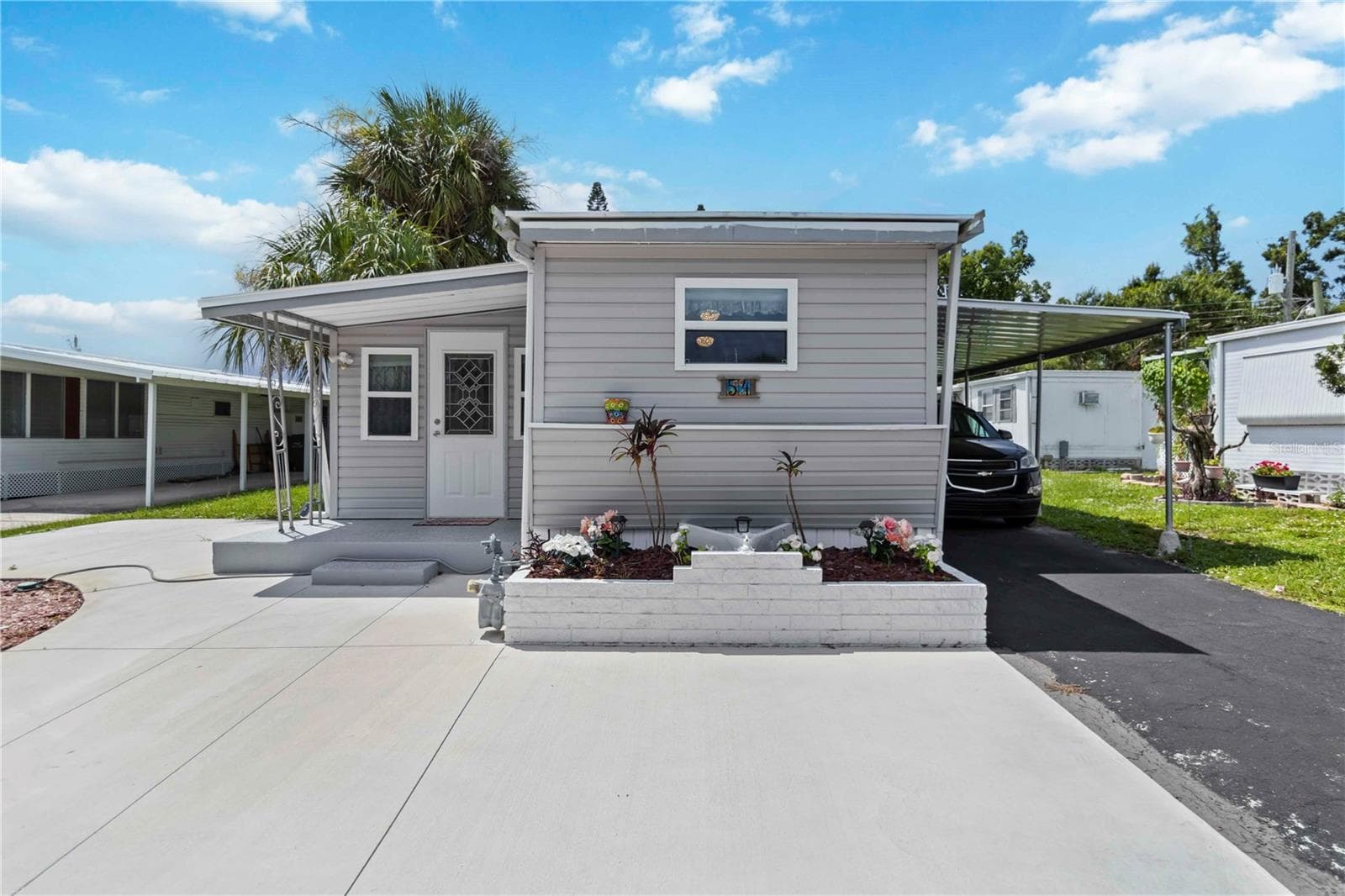 1100 University Pkwy #54