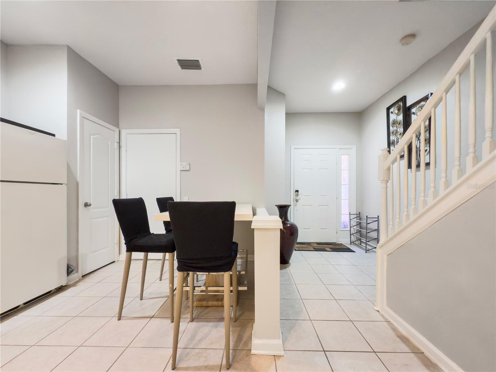 2617 Redford Way photo 5