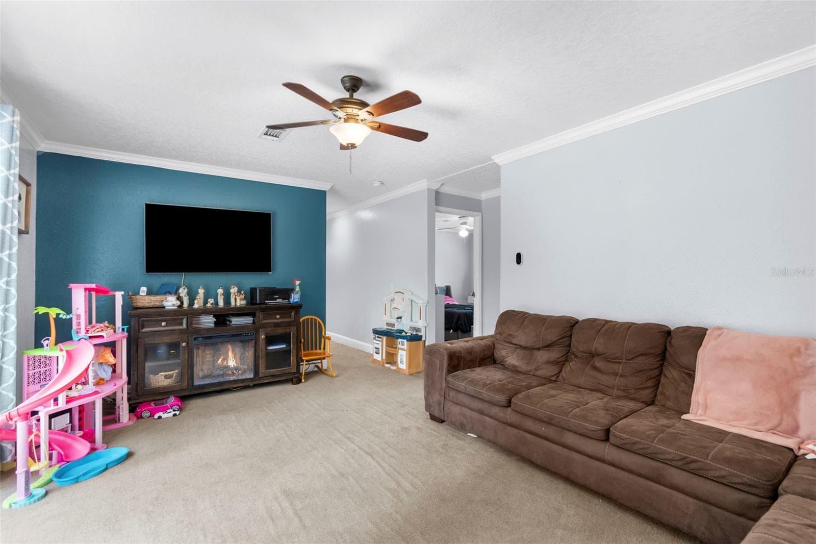 17155 Dalberg Dr photo 3