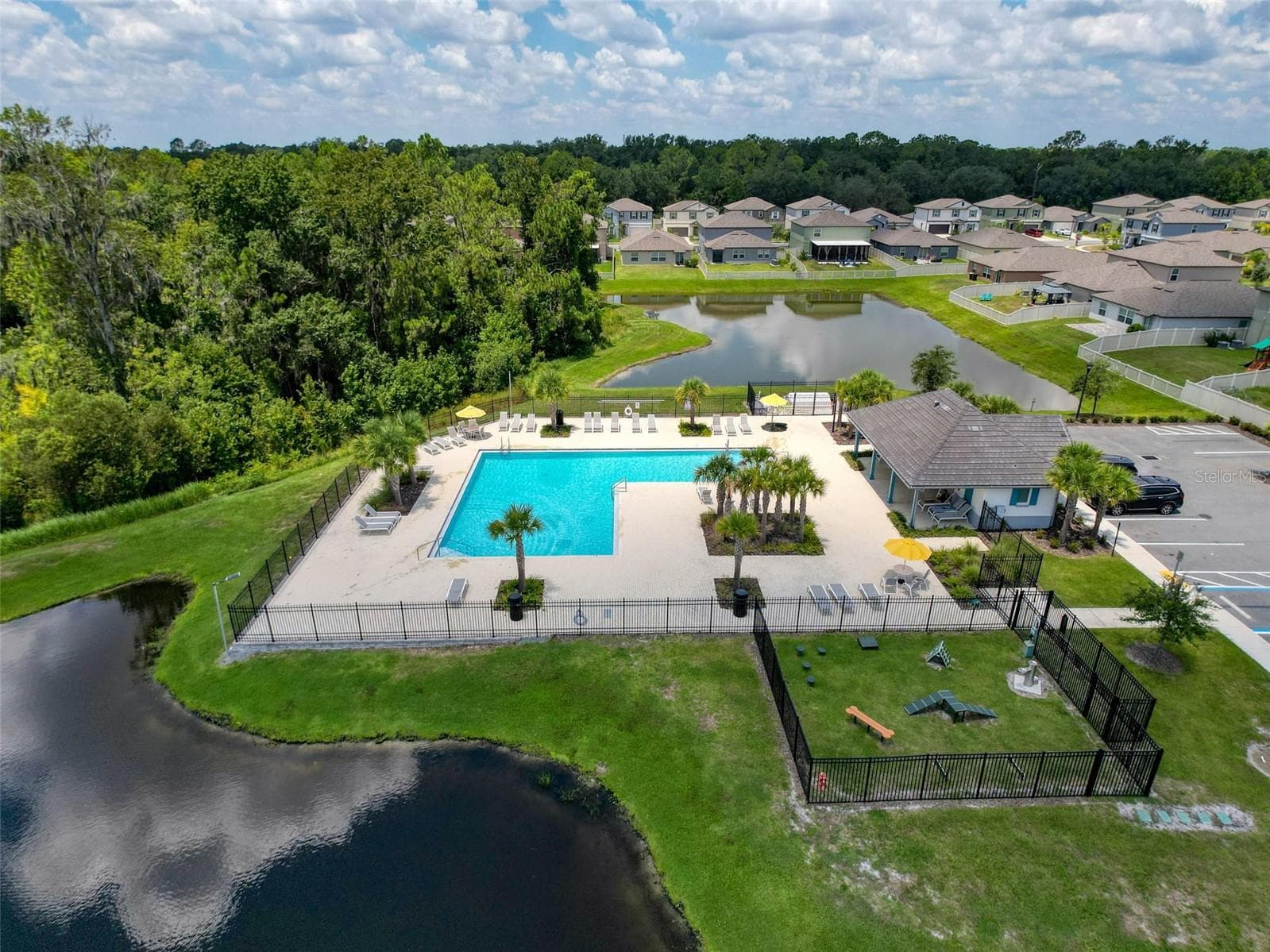 4395 Trotters Way photo 4