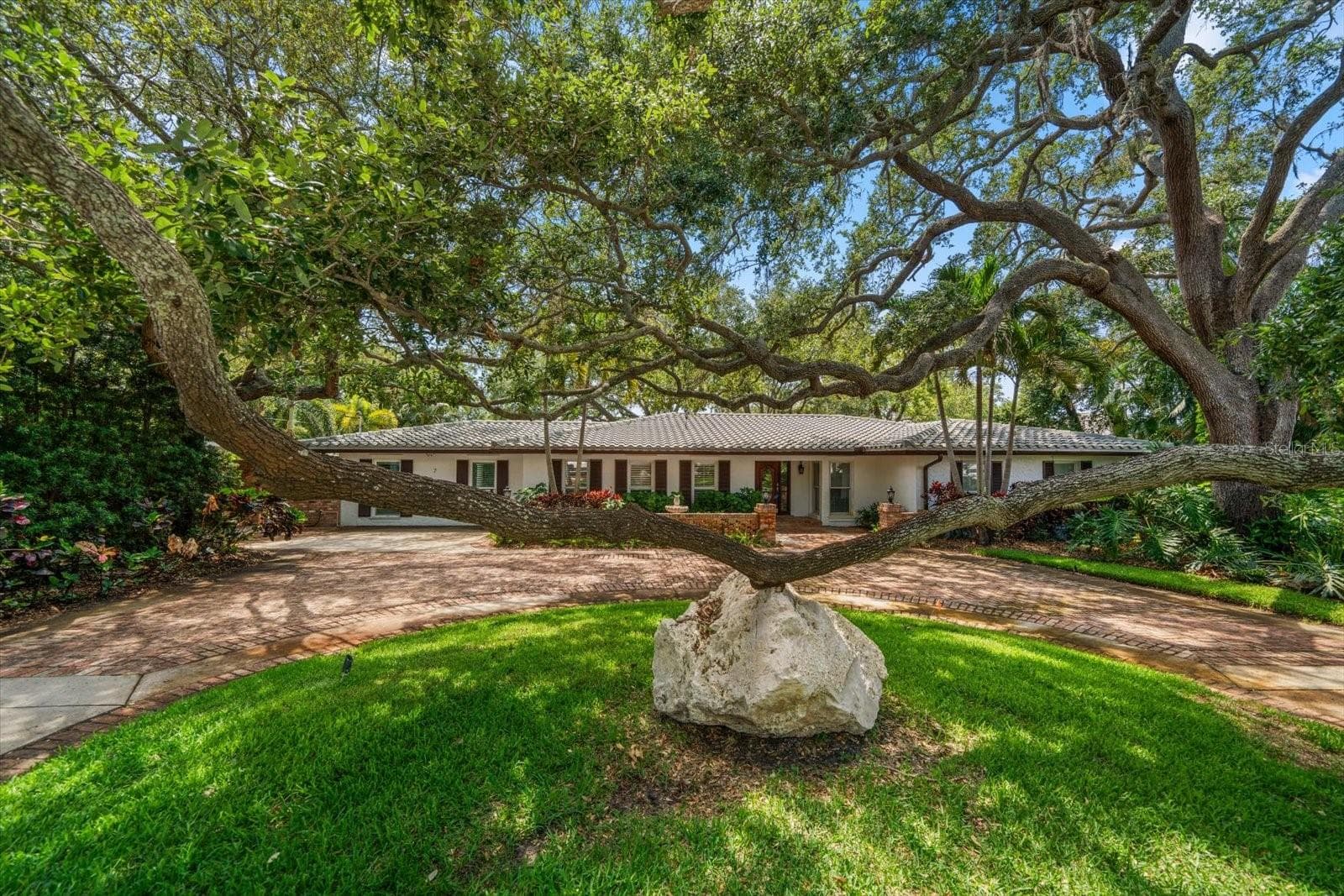 7 Rosery Ln photo 3