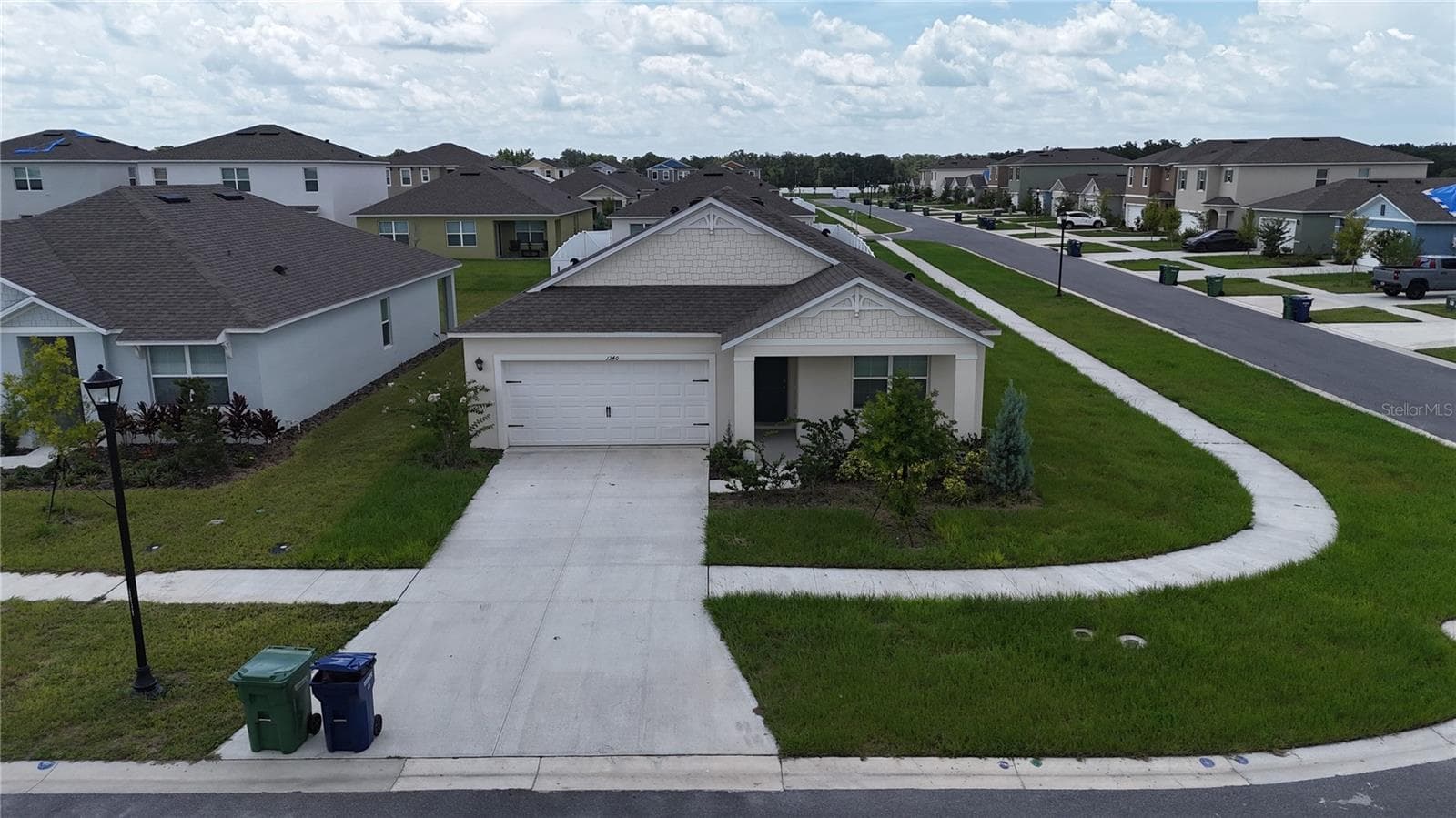 1340 Daisy Field Dr photo 3