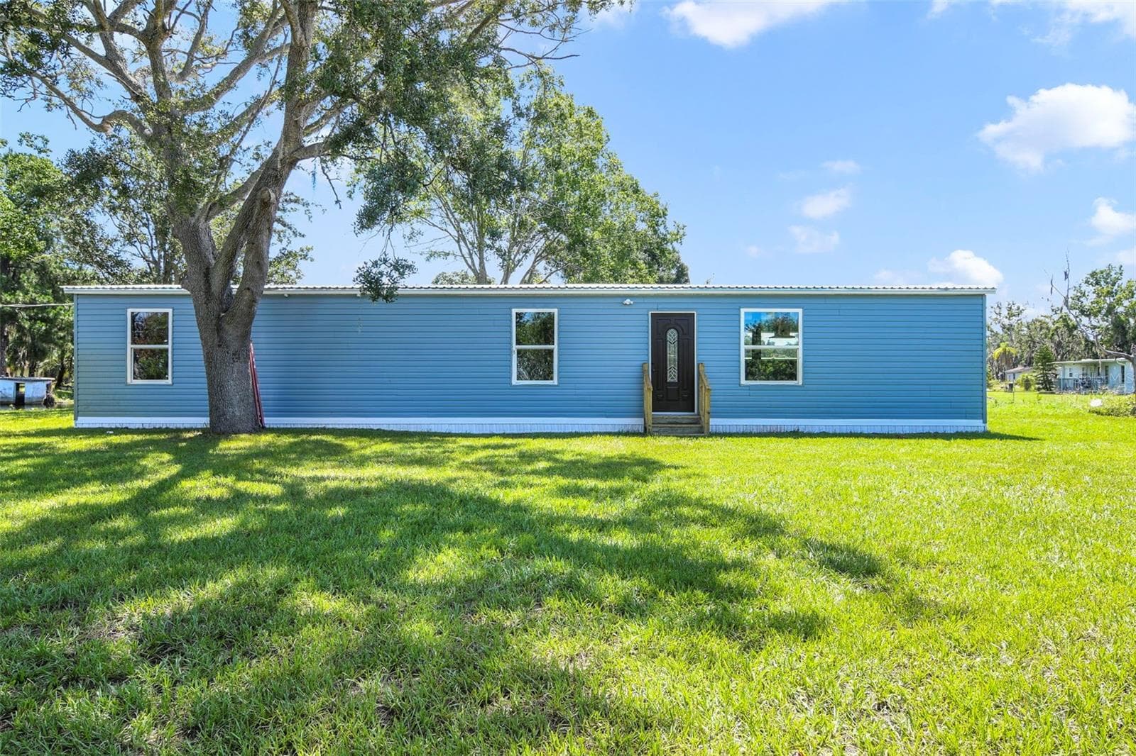 3380 Maple Ln