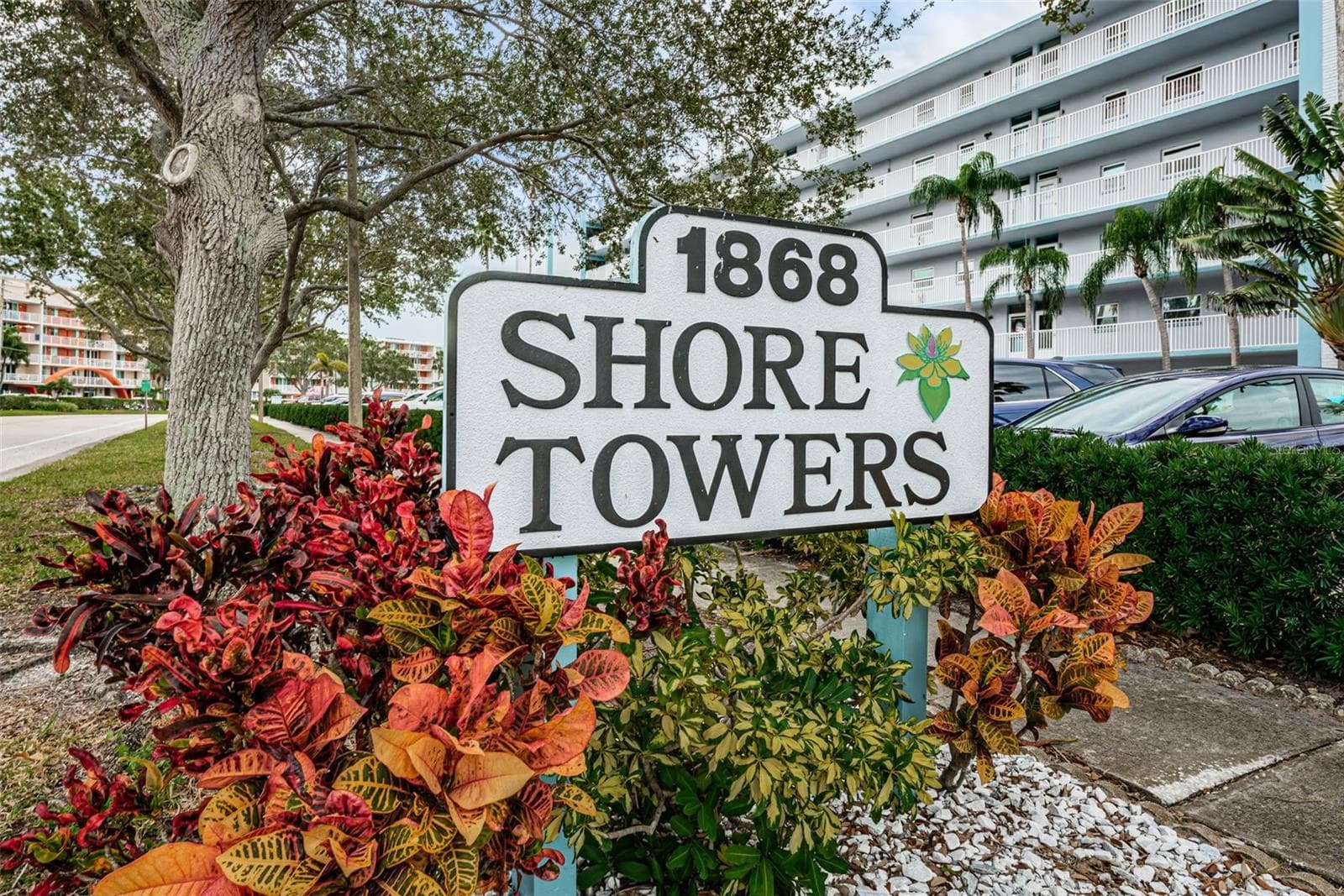 1868 Shore Dr S ##410 photo 4