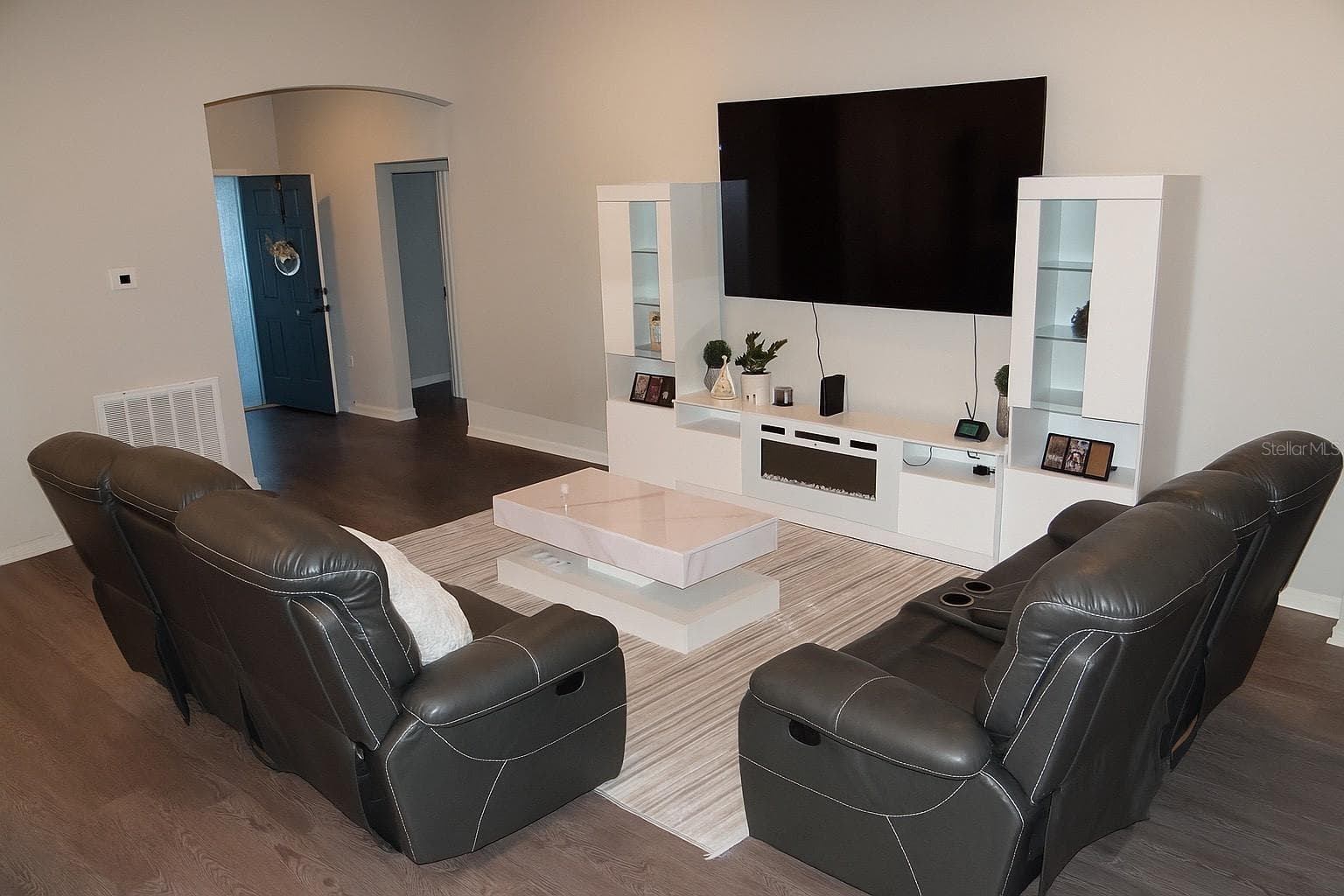 621 Vittorio Dr