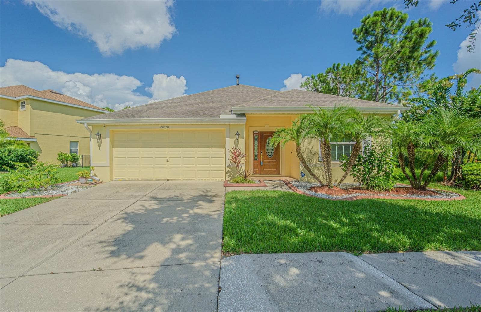 20520 Sultana CT photo 3