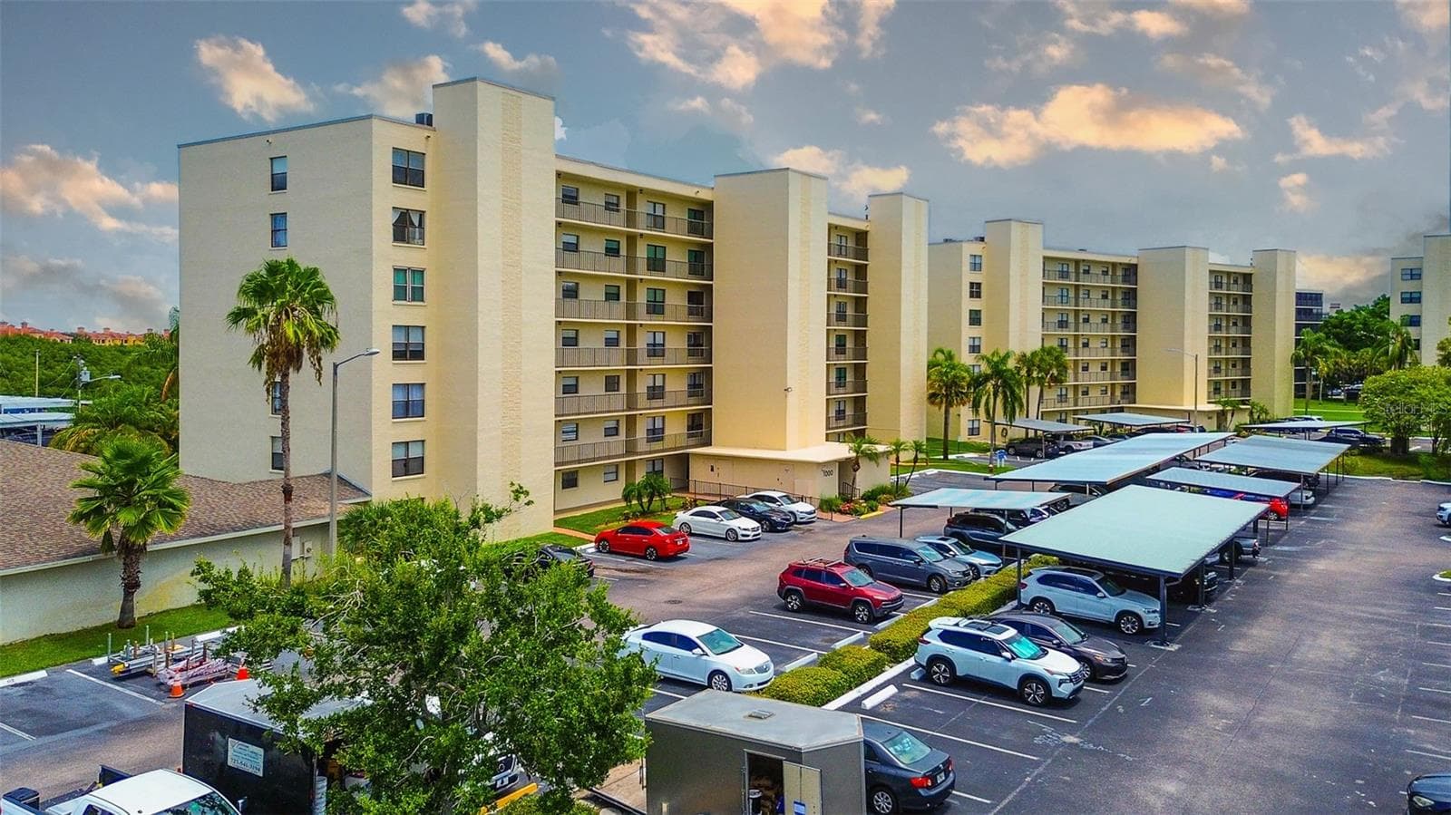 1000 Cove Cay Dr #2C