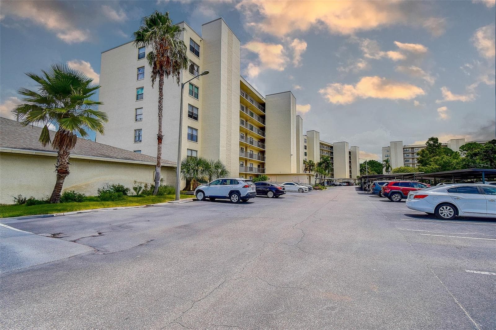 1000 Cove Cay Dr #2C photo 3
